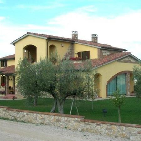 B&B La Casa Fra Gli Olivi Marsciano Luaran gambar