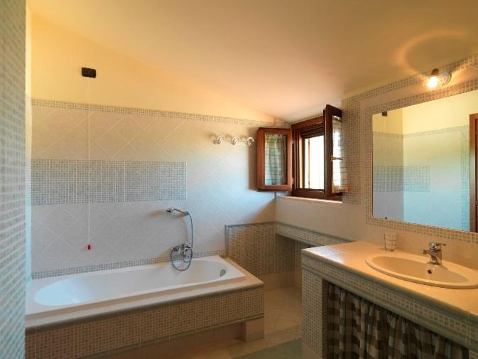 B&B La Casa Fra Gli Olivi Marsciano Luaran gambar