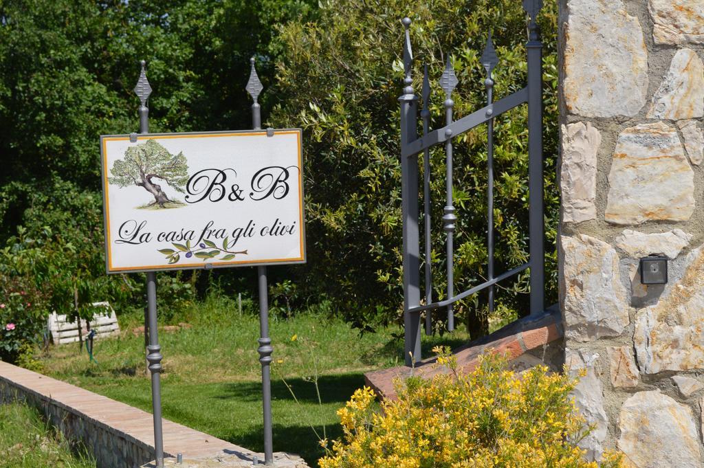 B&B La Casa Fra Gli Olivi Marsciano Luaran gambar